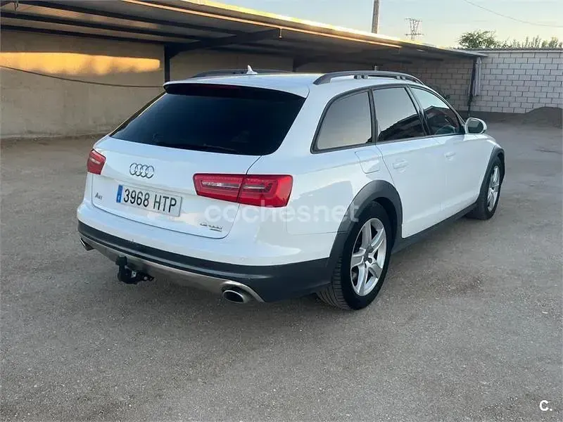 Usado Audi A6 Allroad 245 CV (180 kW) 2013 Blanco Familiar