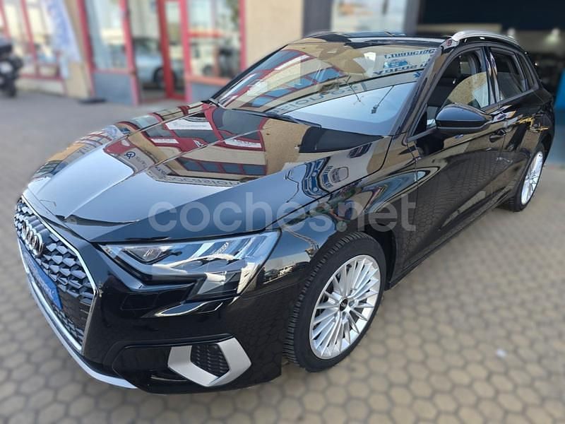 Gris / plata Usado 2021 Audi A3 Advanced Plus Berlina | 24.900 € (Precio justo) - Imagen 1/4