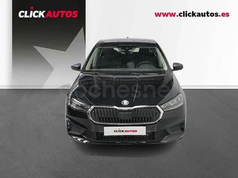 Usado Skoda Fabia Essence 95 CV (69 kW) 2025 Negro Utilitario