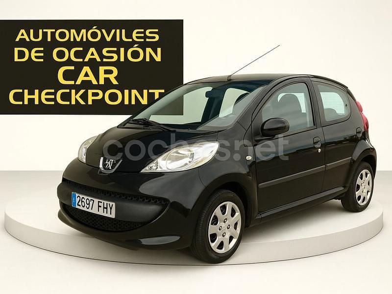 Usado Peugeot 107 54 CV (39 kW) 2008 Negro Utilitario