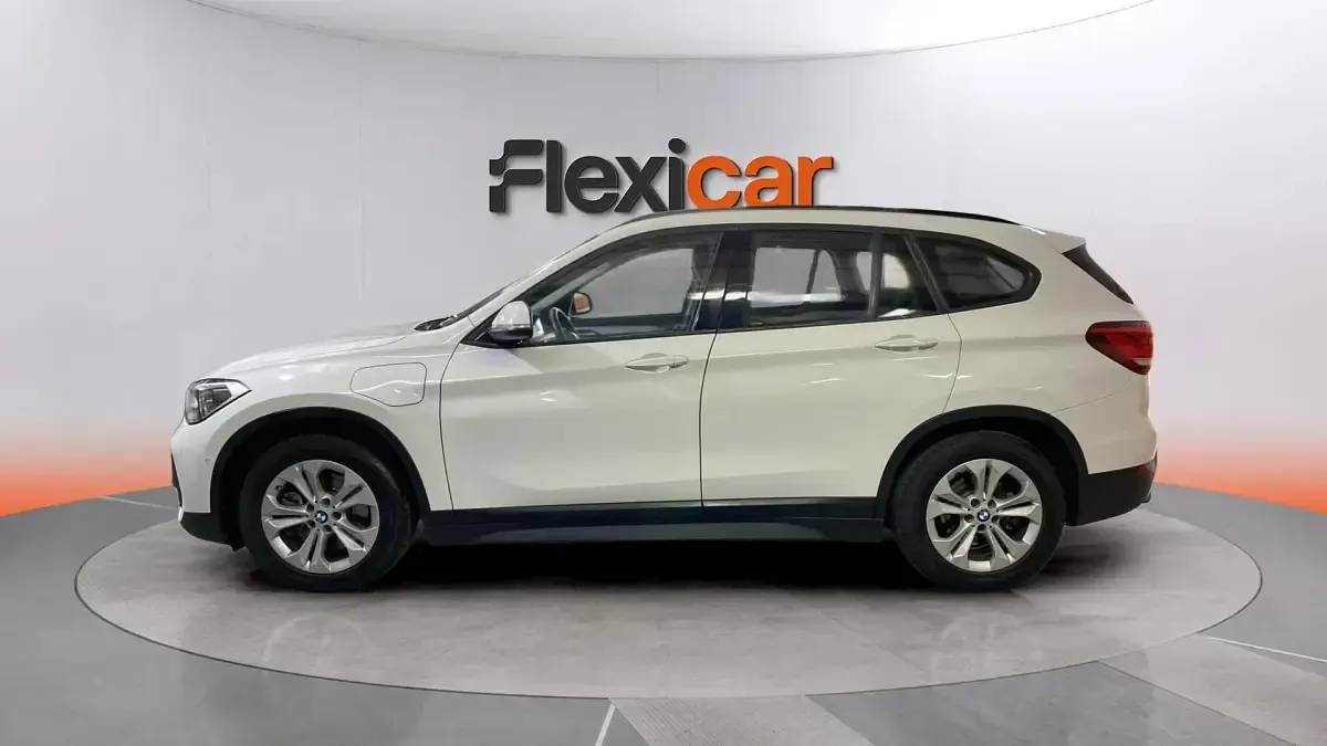 Usado BMW X1 220 CV (161 kW) 2020 Blanco SUV
