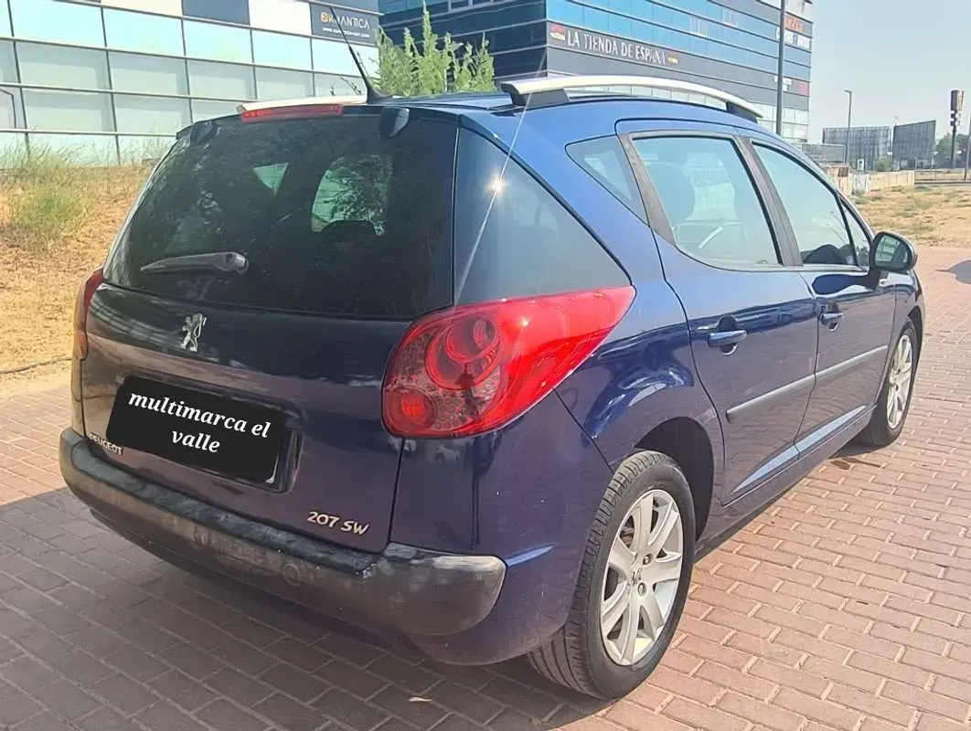 Usado Peugeot 207 Sport 109 CV (80 kW) 2009 Azul Familiar