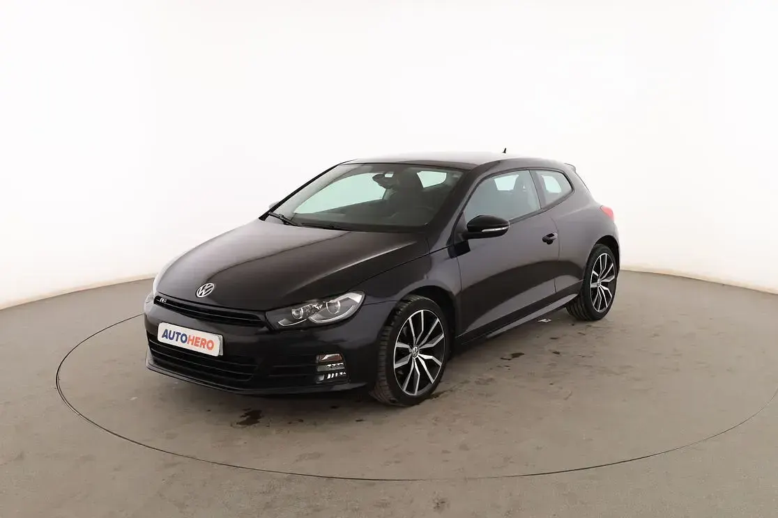Usado VW Scirocco R-line BlueMotion 125 CV (91 kW) 2017 Coupe