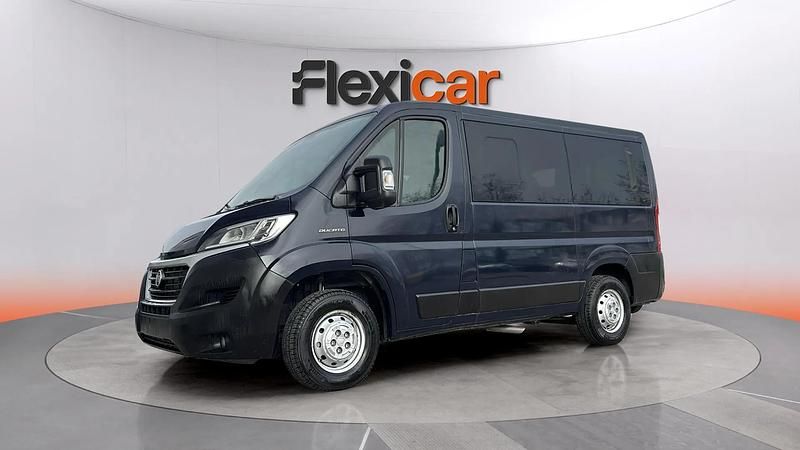 Usado Fiat Ducato 150 CV (110 kW) 2018 Azul Van