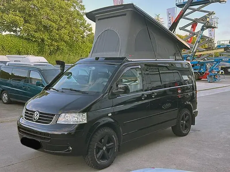 Usado VW Multivan Highline 174 CV (127 kW) 2007 Negro Monovolumen