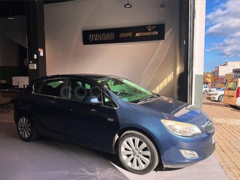 Usado Opel Astra Edition 90 CV (66 kW) 2010 Azul Berlina