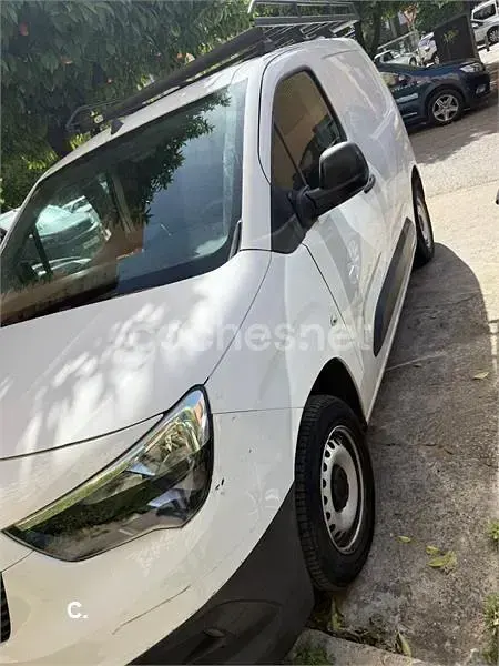 Używany Opel Combo Life Expression 102 KM (75 kW) 2019 Biały Minivan