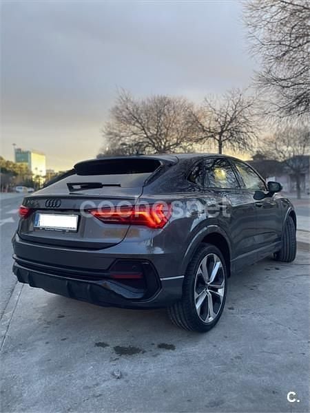 Usado Audi Q3 Sportback Ambiente 150 CV (110 kW) 2024 Gris / plata SUV