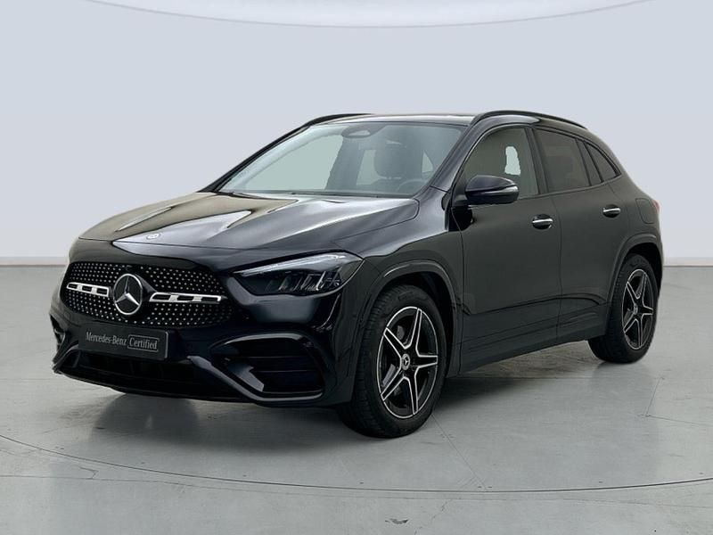 Usado Mercedes GLA200 163 CV (119 kW) 2025 Negro SUV