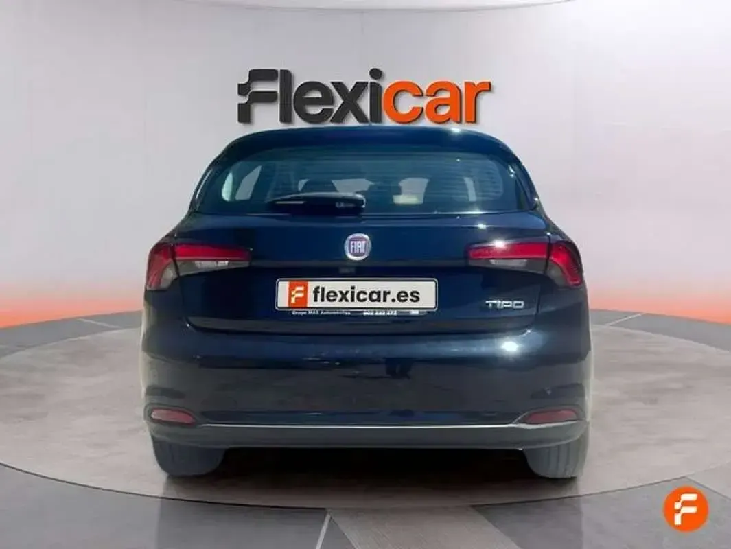 Usado Fiat Tipo Lounge 95 CV (69 kW) 2019 Negro Berlina