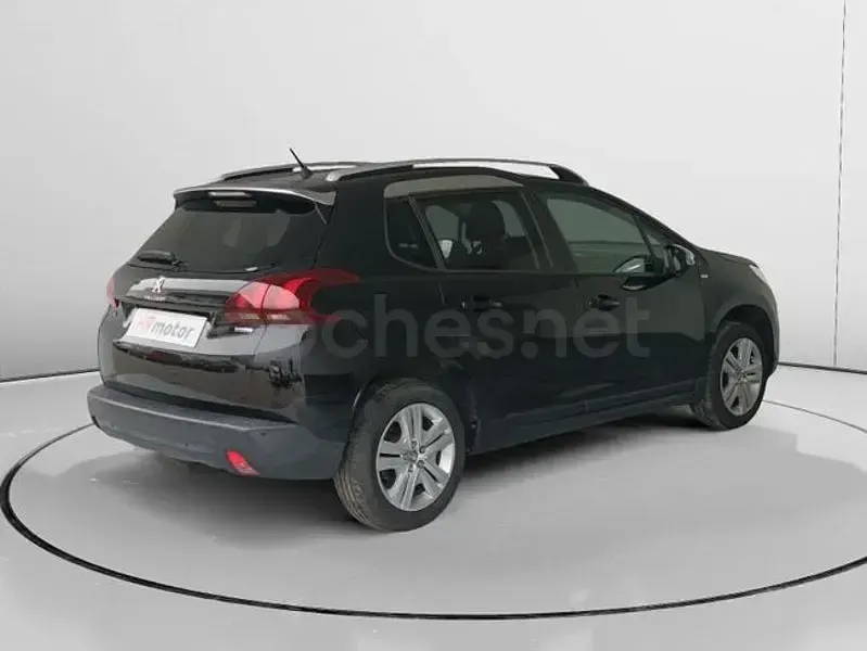 Usado Peugeot 2008 Style 82 CV (60 kW) 2016 Negro SUV