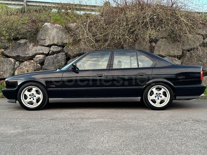 Usado BMW M5 340 CV (250 kW) 1994 Negro Familiar