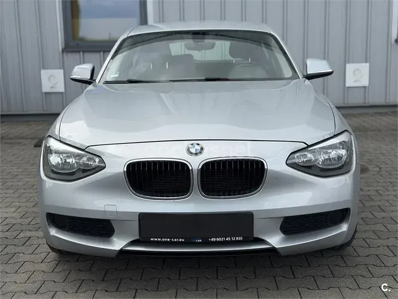 Usado BMW 116 Sport Line 122 CV (89 kW) 2012 Gris / plata Utilitario