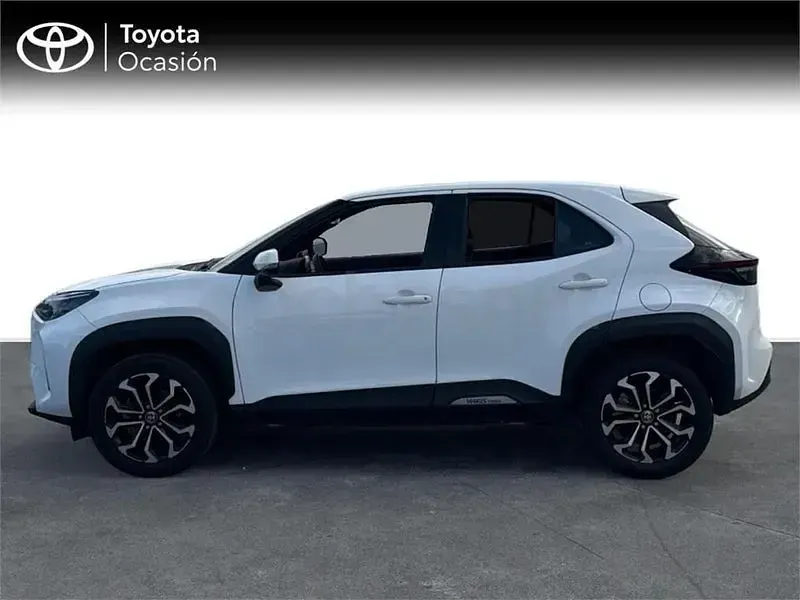 Usado Toyota Yaris Cross Active 116 CV (85 kW) 2023 Blanco SUV