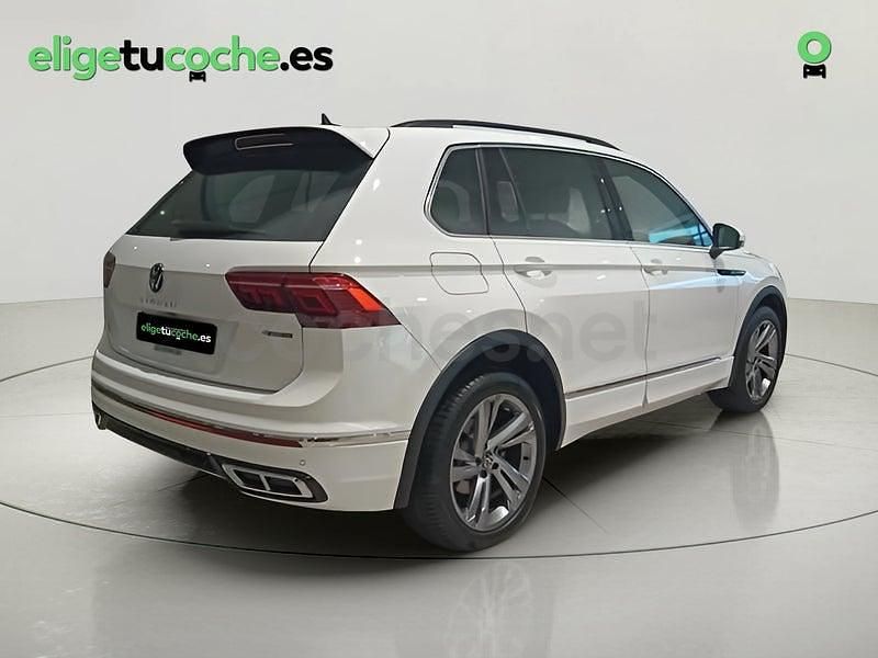 Usado VW Tiguan R-line 150 CV (110 kW) 2021 Blanco SUV