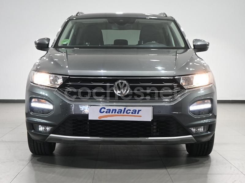 Usado VW T-Roc Advance 115 CV (84 kW) 2018 Gris SUV