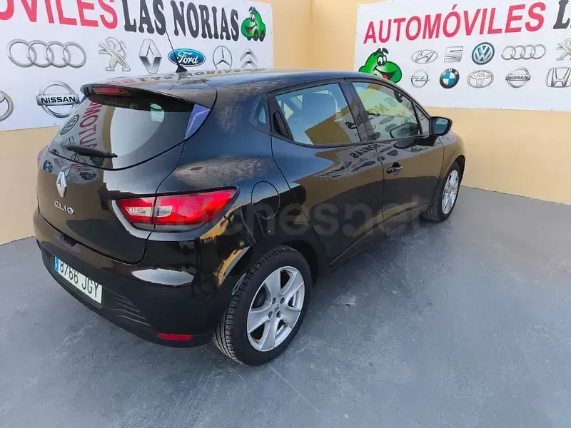 Usado Renault Clio IV Authentique 75 CV (55 kW) 2015 Negro Berlina