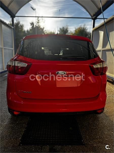 Usado Ford C-MAX Trend 115 CV (84 kW) 2010 Rojo Monovolumen