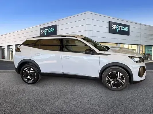 Usado Peugeot 2008 Allure 100 CV (73 kW) 2023 SUV