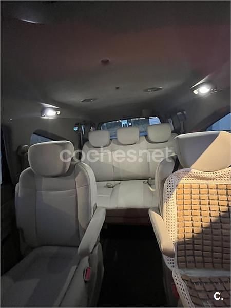 Usado Ssangyong (KGM) Rodius 165 CV (121 kW) 2006 Negro Monovolumen