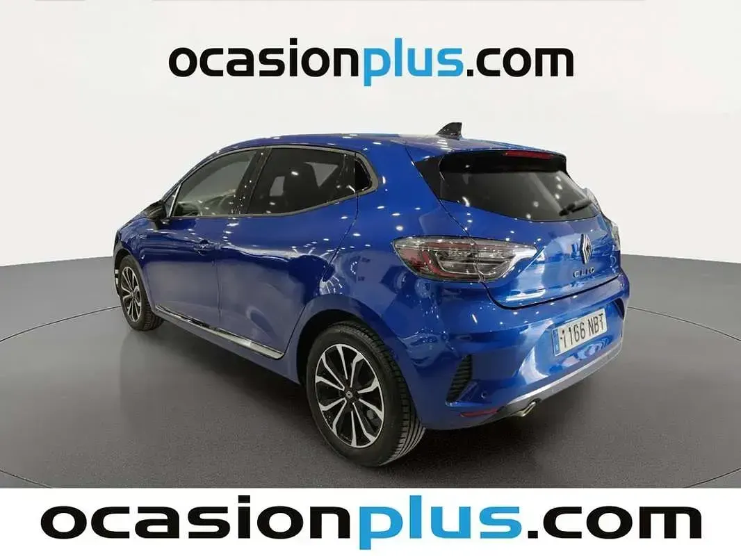 Usado Renault Clio Techno 101 CV (74 kW) 2025 Azul Utilitario