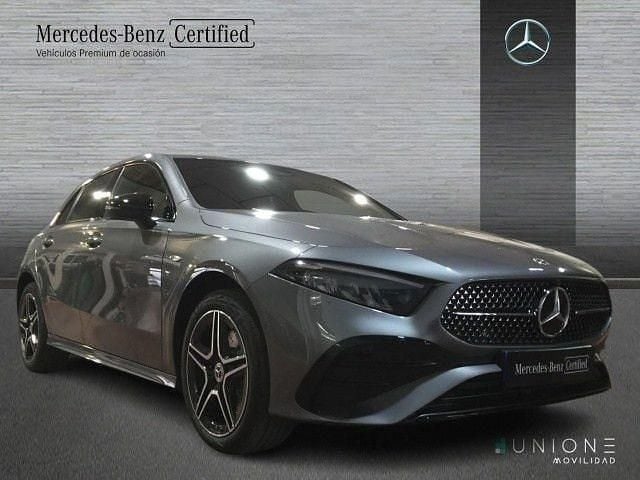 Usado Mercedes A250 AMG line 218 CV (160 kW) 2026 Gris montaña