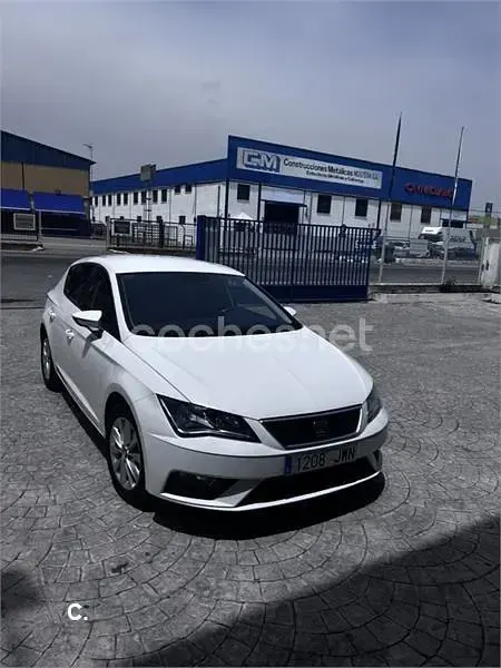 Usado Seat Leon Reference 115 CV (84 kW) 2017 Blanco Berlina