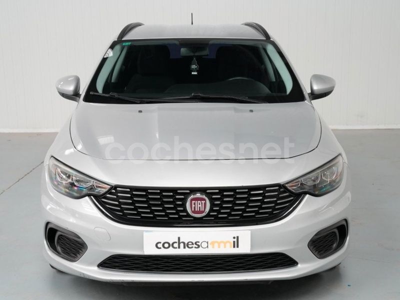 Usado Fiat Tipo Easy 120 CV (88 kW) 2017 Gris Familiar
