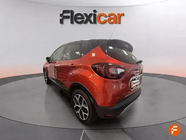 Używany Renault Captur Zen 130 KM (95 kW) 2019 Czerwony SUV