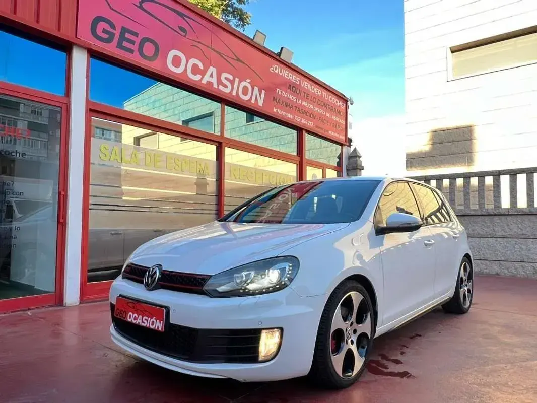 Usado VW Golf VI GTI 211 CV (155 kW) 2011 Blanco Utilitario