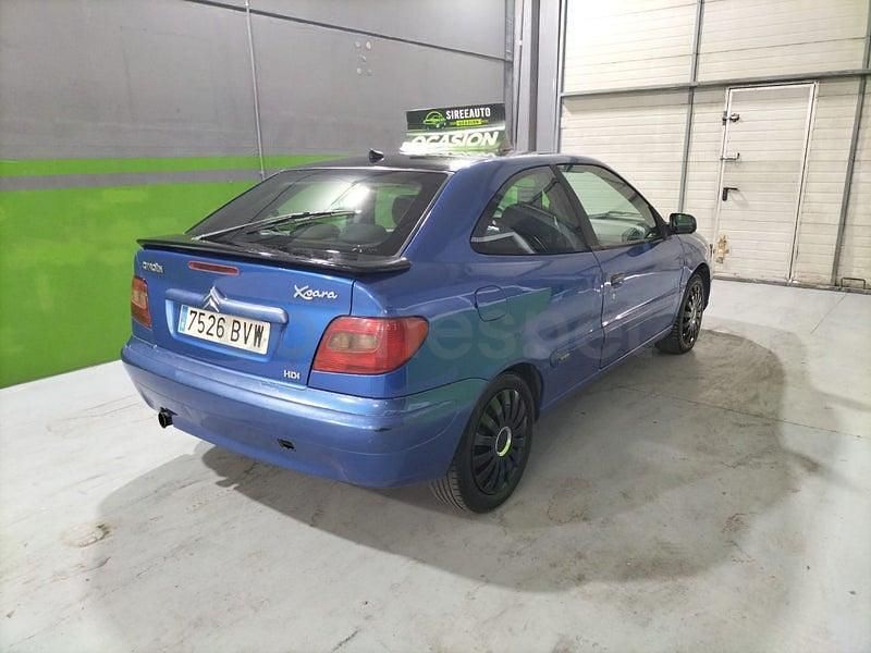 Usado Citroën Xsara 90 CV (66 kW) 2002 Azul Coupe