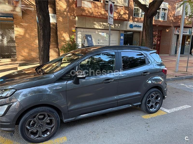 Usado Ford Ecosport ST-Line 125 CV (91 kW) 2022 Gris / plata SUV