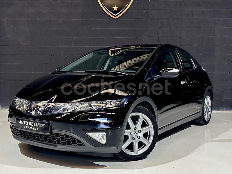 Negro Usado 2007 Honda Civic Executive Berlina | 8999 € (Un poco caro) - Imagen 1/4