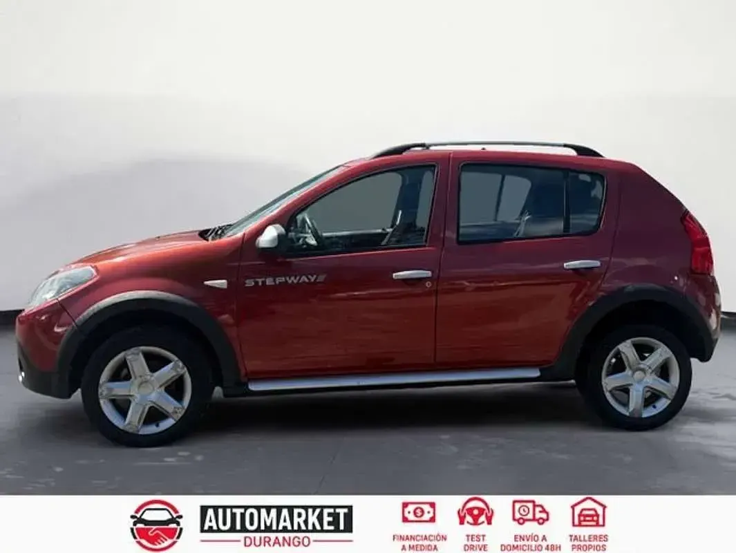 Usado Dacia Sandero Lauréate 88 CV (64 kW) 2012 Burdeos Utilitario