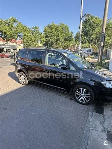 Usado VW Touran 140 CV (102 kW) 2007 Negro Monovolumen