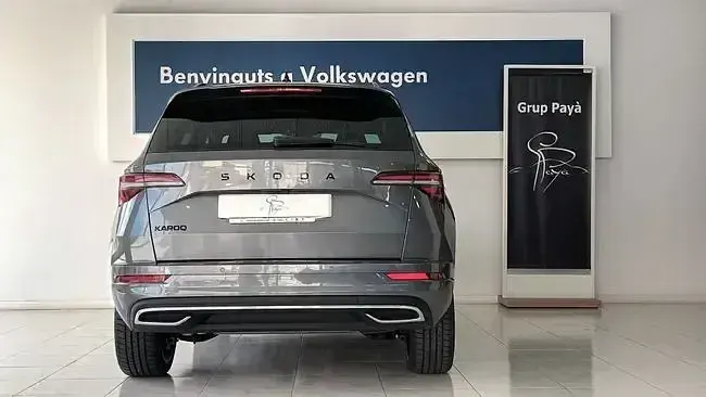Nuevo Skoda Karoq SportLine 150 CV (110 kW) 2025 Gris SUV