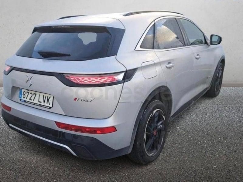 Usado DS Automobiles DS7 Crossback 130 CV (95 kW) 2022 Gris / plata SUV