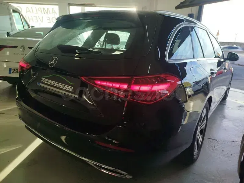 Usado Mercedes C200 163 CV (119 kW) 2024 Negro Familiar