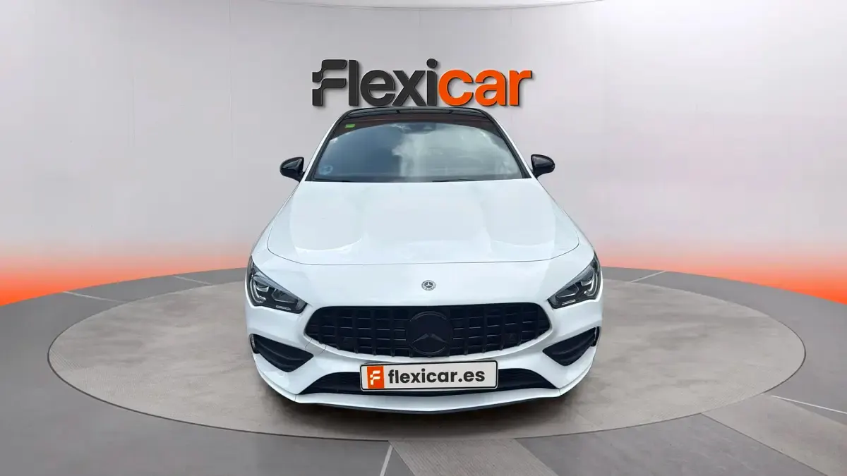 Usado Mercedes CLA200 Shooting Brake 163 CV (119 kW) 2020 Blanco Familiar