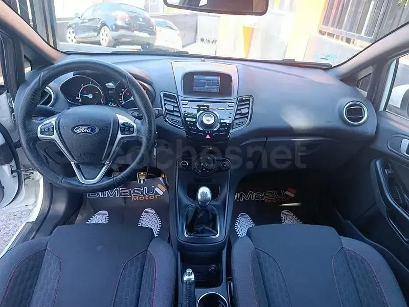 Usado Ford Fiesta ST-Line 95 CV (69 kW) 2017 Blanco Utilitario