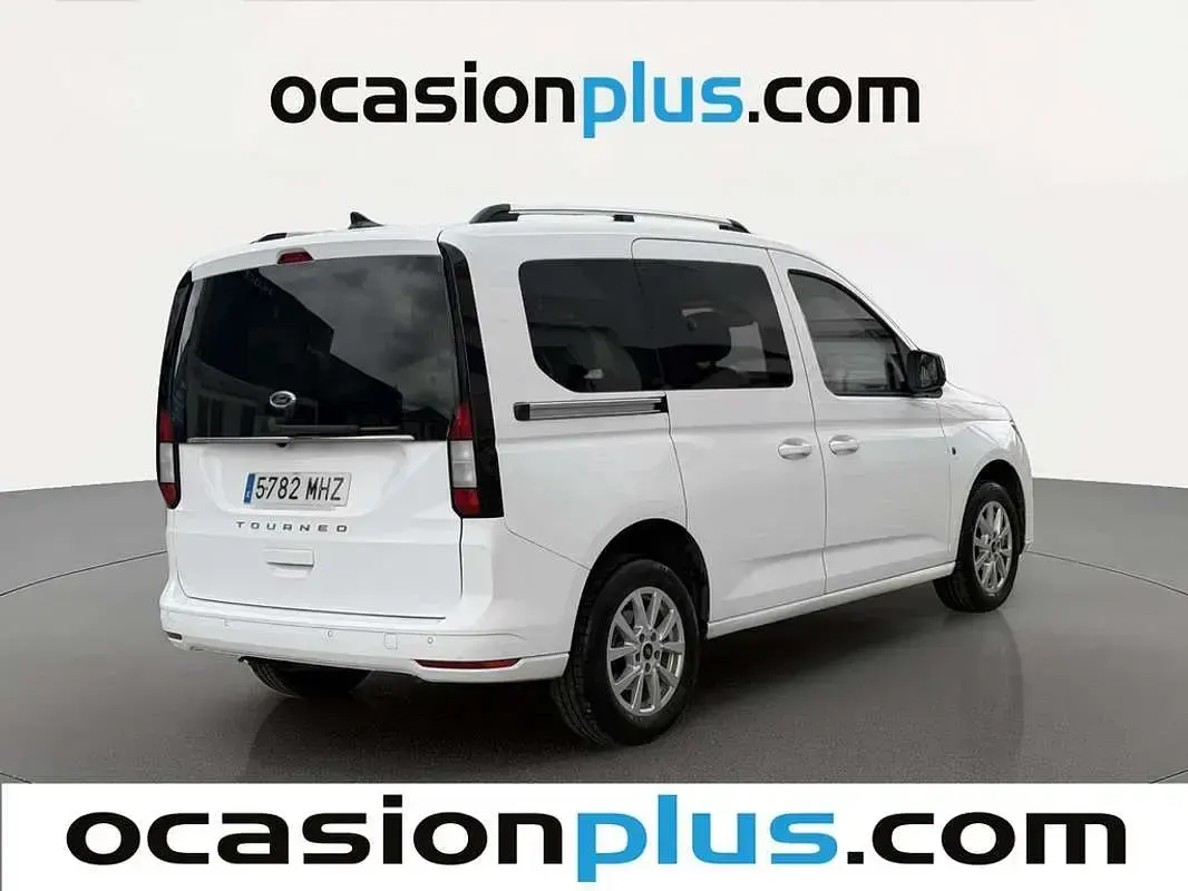 Usado Ford Tourneo Titanium 122 CV (89 kW) 2023 Blanco Van
