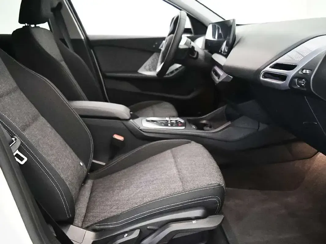 Usado BMW 116 170 CV (125 kW) 2025 Blanco Utilitario