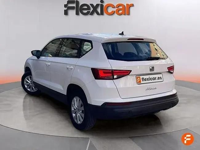 Begagnad Seat Ateca Reference 110 HK (80 kW) 2023 Vit SUV