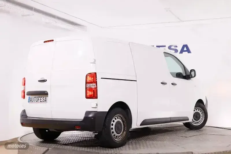 Usado Peugeot Expert 95 CV (69 kW) 2018 Blanco Van