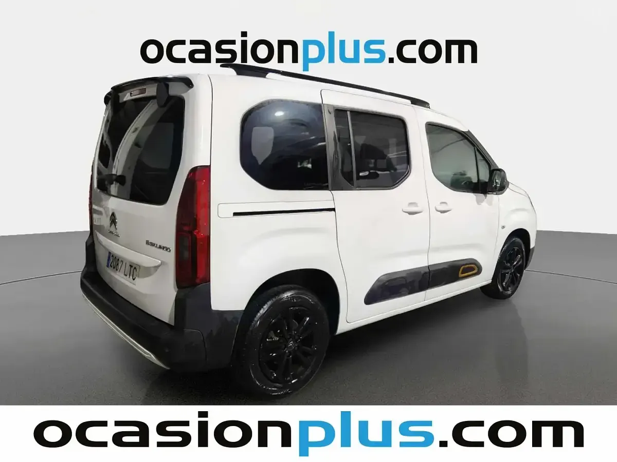 Usado Citroën Berlingo Rip Curl 130 CV (95 kW) 2021 Blanco Monovolumen