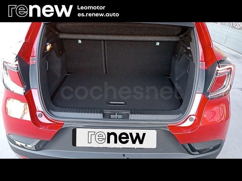 Usado Renault Captur Techno 100 CV (73 kW) 2025 Rojo SUV