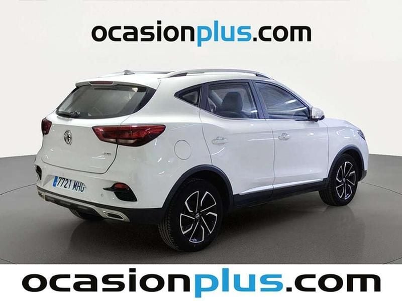 Usado MG ZS Luxury 111 CV (81 kW) 2023 Blanco SUV