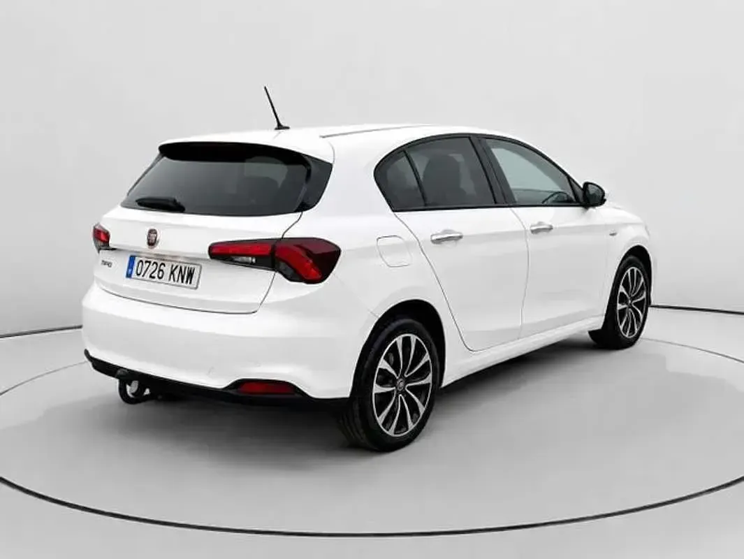 Usado Fiat Tipo Lounge 120 CV (88 kW) 2018 Blanco Utilitario