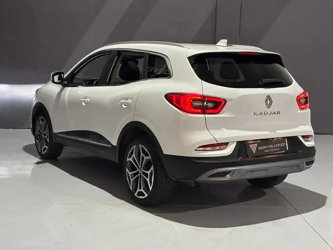 Usado Renault Kadjar Techno 140 CV (102 kW) 2022 Blanco SUV