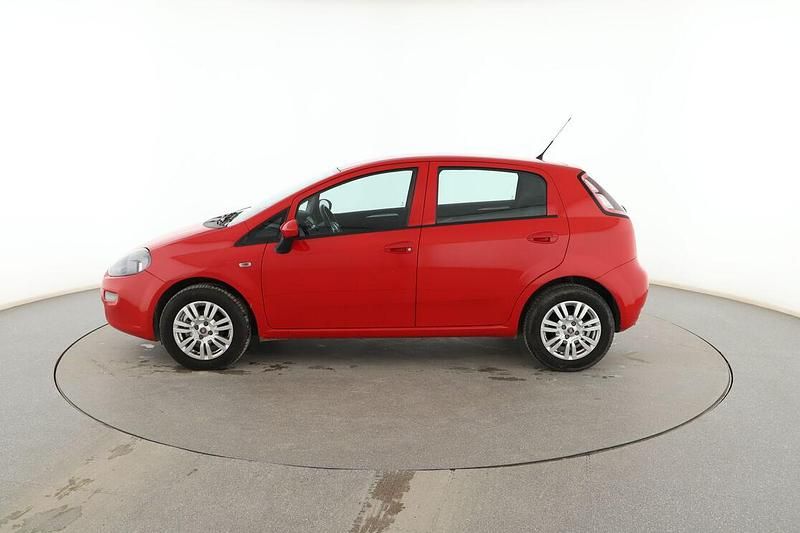 Usado Fiat Punto Lounge 77 CV (56 kW) 2015 Rojo Berlina